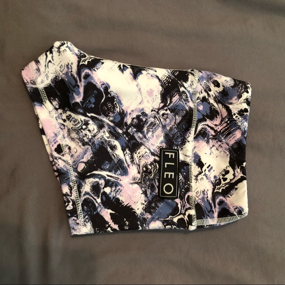 Fleo Shorts! Mystic Marble. Size M